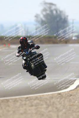 media/Sep-20-2025-TrackDaz (Sat) [[27f0cde673]]/B Group/220pm (Turn 9)/